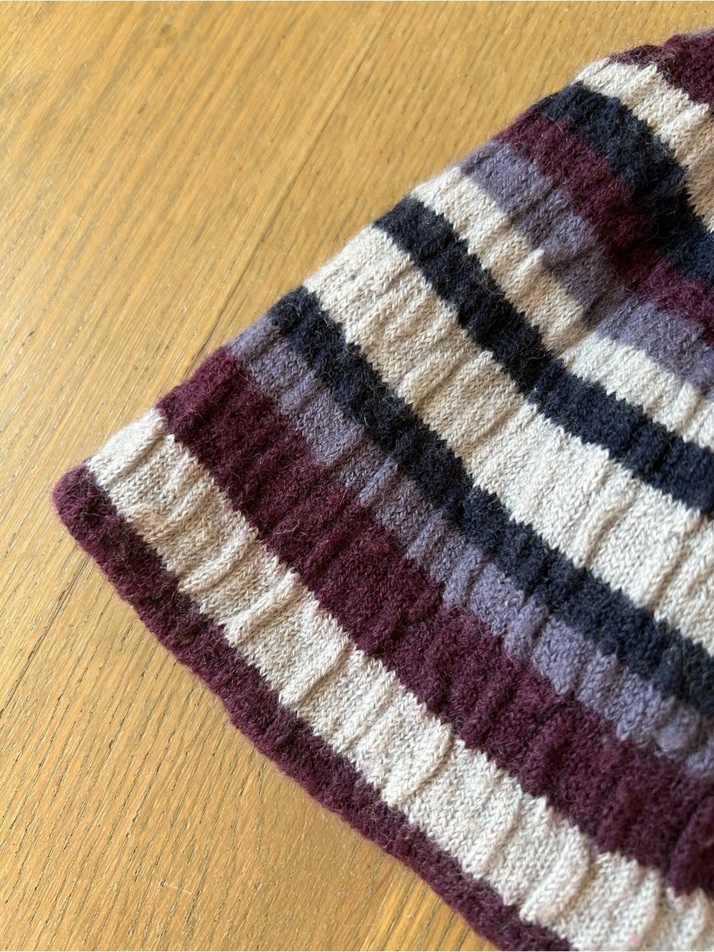 Smartwool Striped Chevron Merino Wool Knit Beanie Hat - Picture 6 of 10